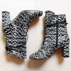 Longchamp B+W Lace-up Boots